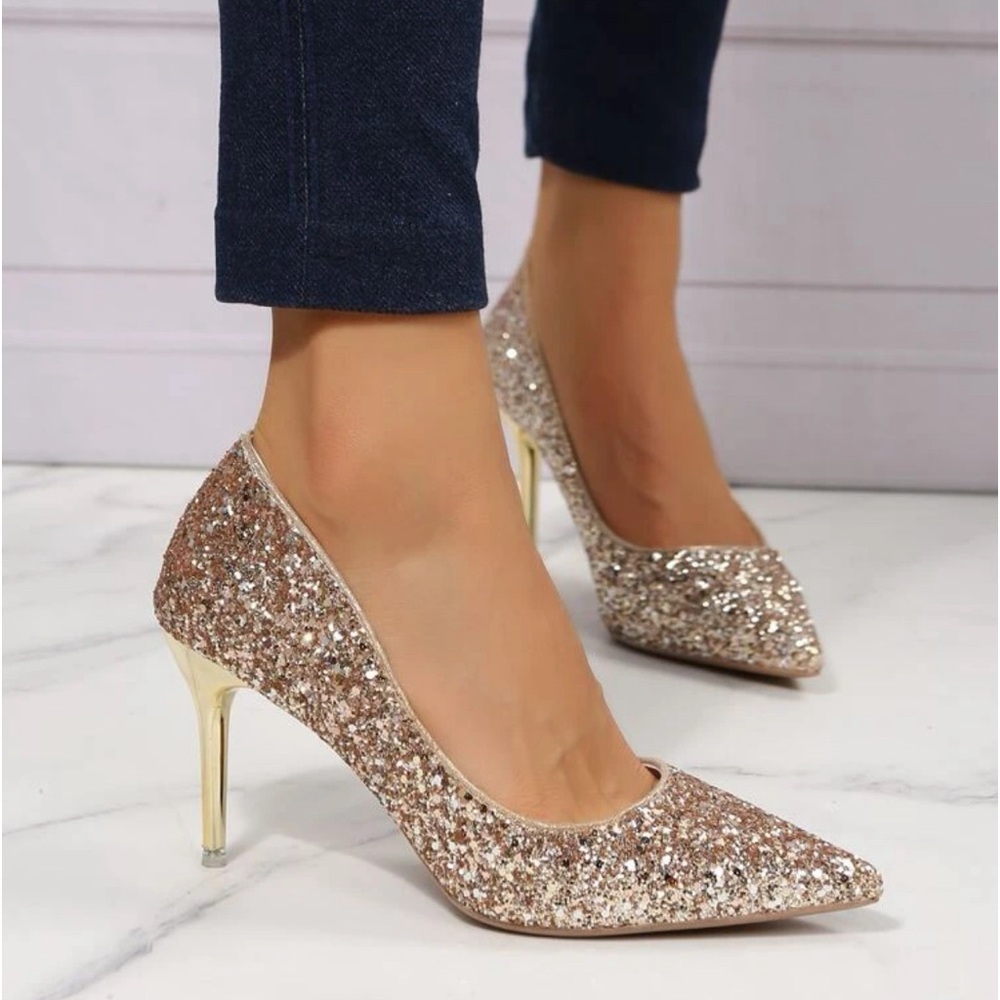 Sequin Pump heels (NWT)